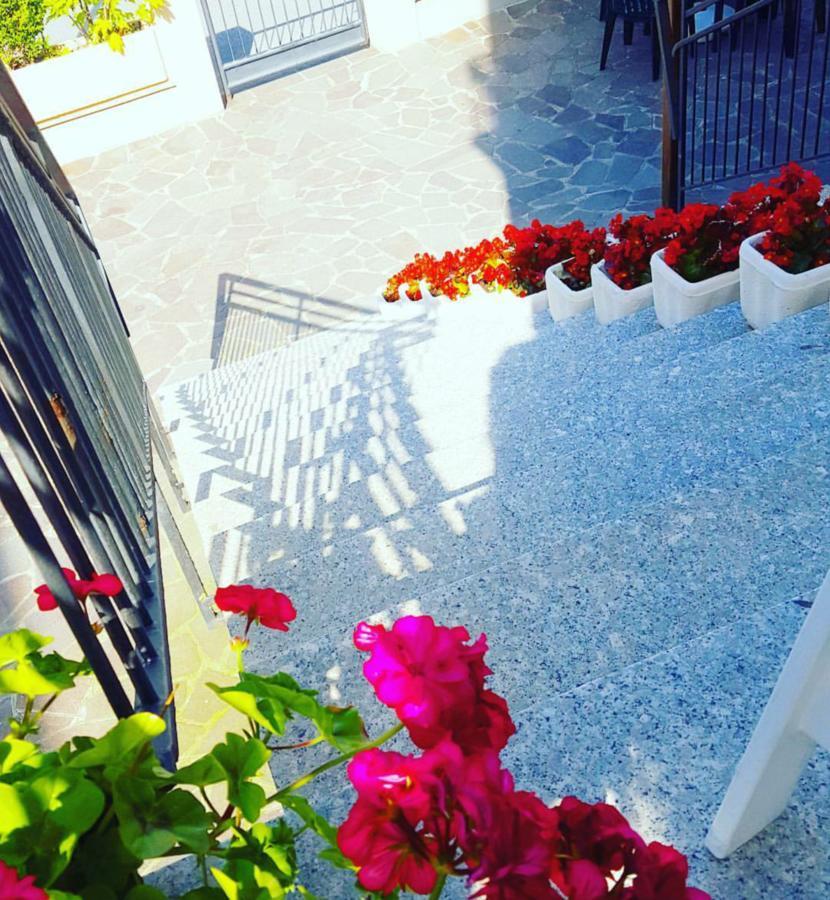 Hotel Moroni Rimini Dış mekan fotoğraf