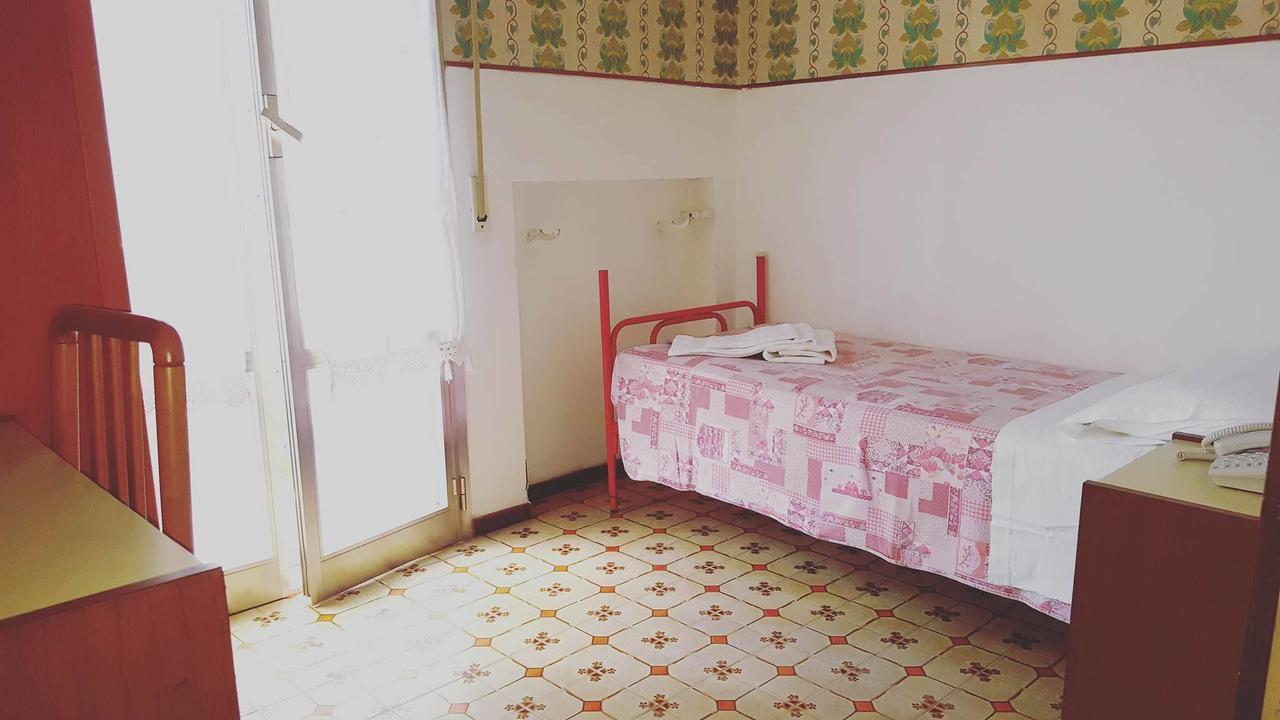Hotel Moroni Rimini Dış mekan fotoğraf