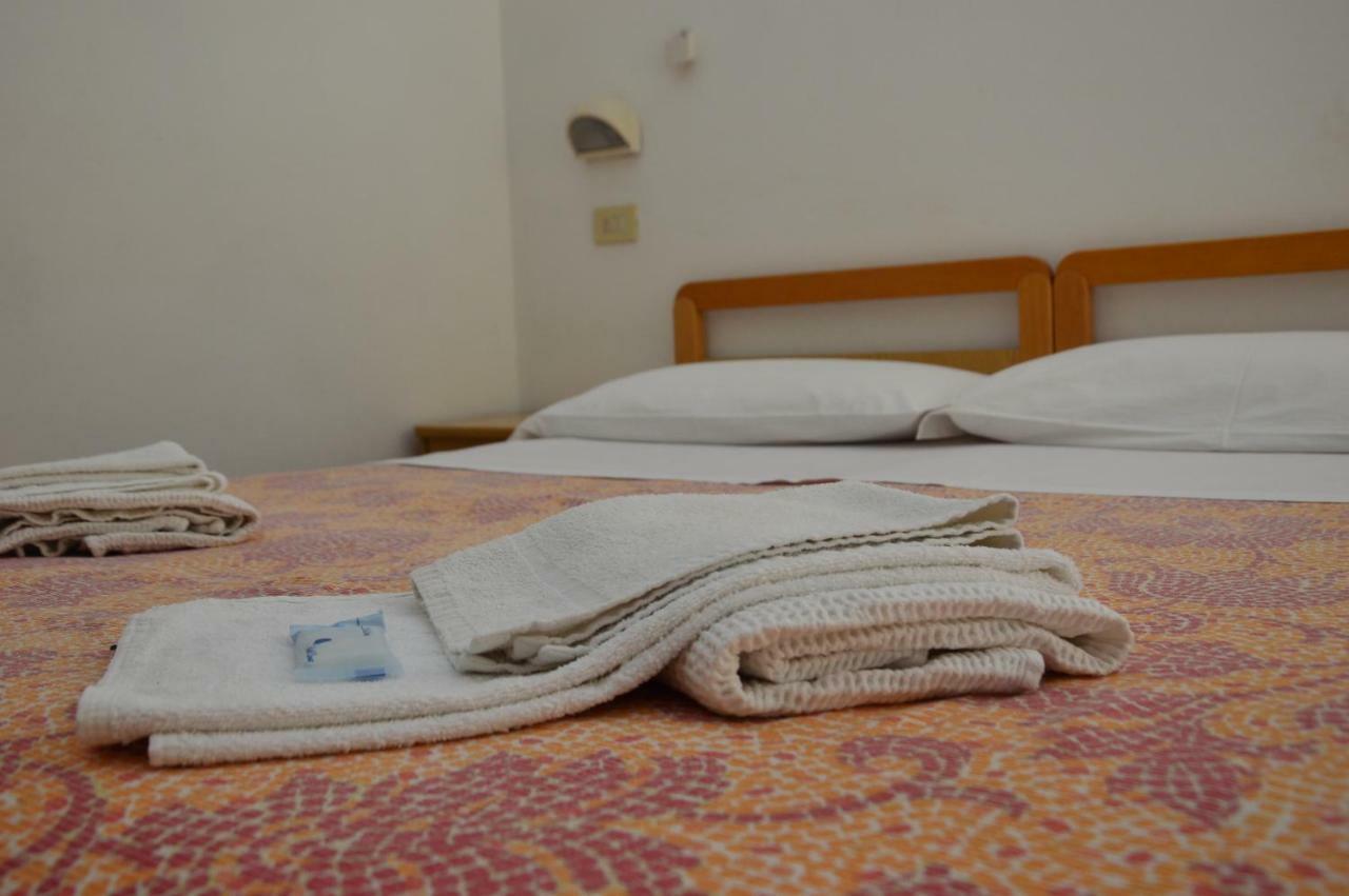 Hotel Moroni Rimini Dış mekan fotoğraf